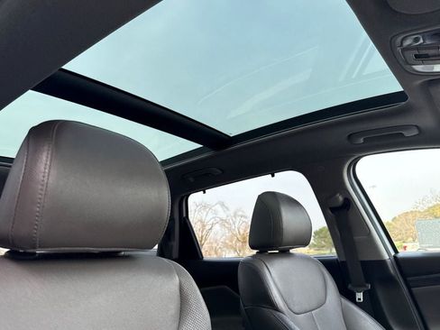 Used 2020 Hyundai Santa Fe SEL image 14