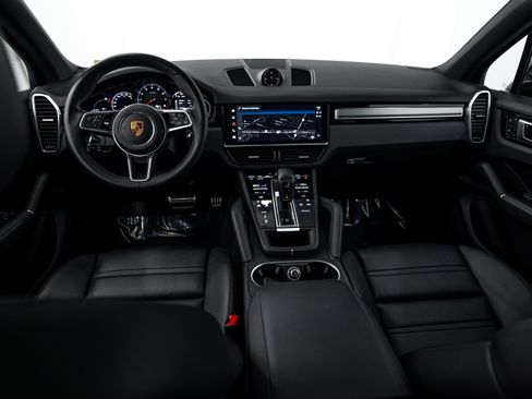 Certified 2022 Porsche Cayenne S Platinum AWD/4WD image 12