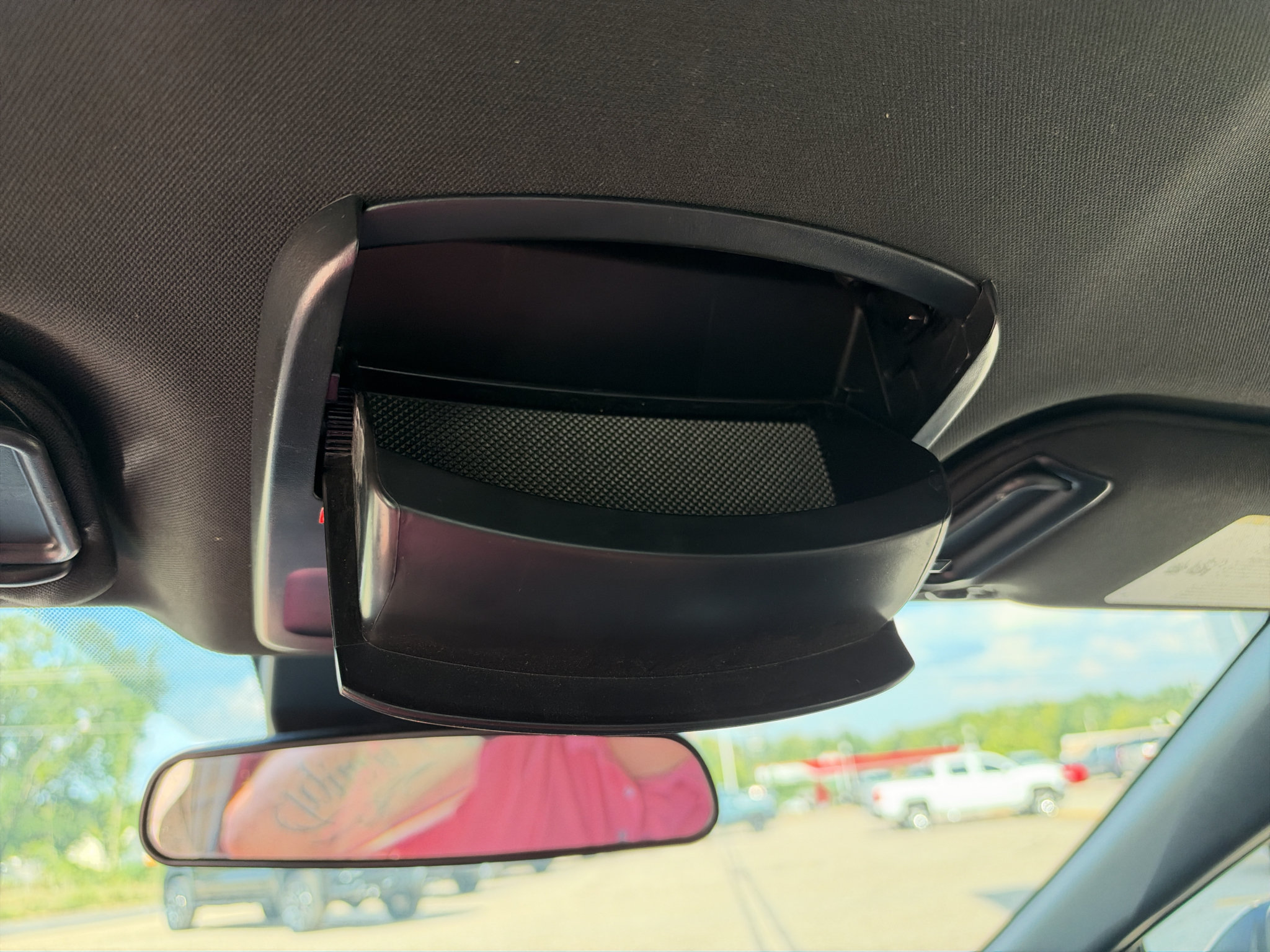 Used 2025 Toyota Camry SE FWD image 31