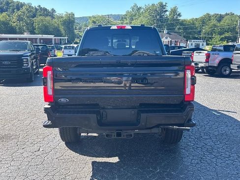Used 2025 Ford F250 Platinum AWD/4WD image 6