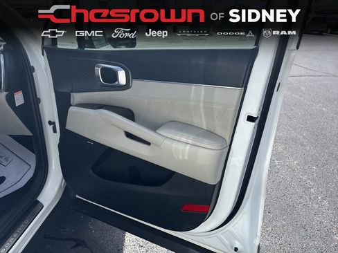 Used 2023 Kia Sorento SX Prestige image 39