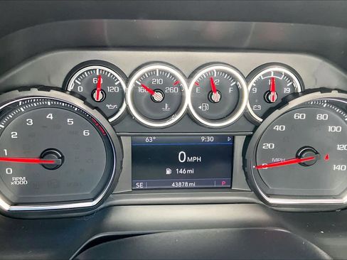 Used 2021 Chevrolet Tahoe RST image 24