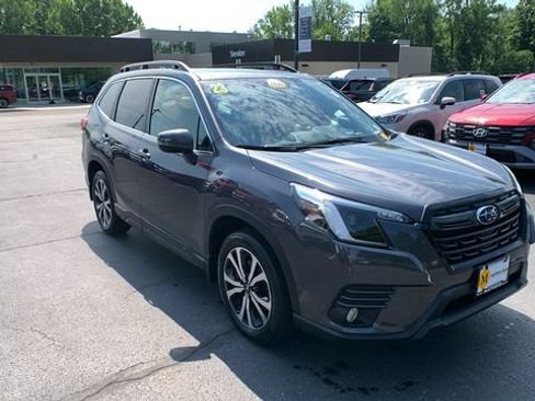 Used 2023 Subaru Forester Limited AWD/4WD image 7