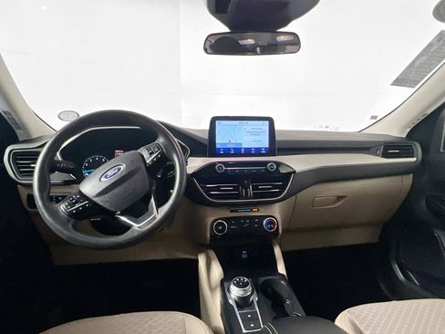 Used 2022 Ford Escape SE image 30