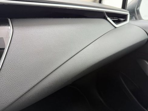 Used 2023 Toyota Corolla LE image 22