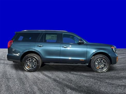 New 2025 Ford Expedition Tremor image 3