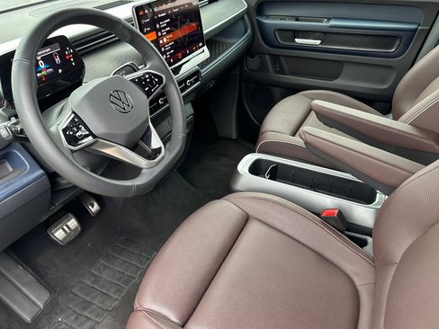 New 2025 Volkswagen ID. Buzz Pro S image 10