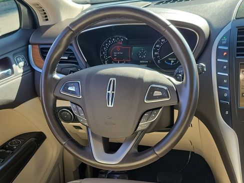 Used 2019 Lincoln MKC Select w/ Select Plus Package image 19