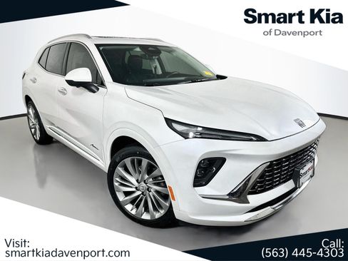 Used 2025 Buick Envision Avenir AWD/4WD image 1