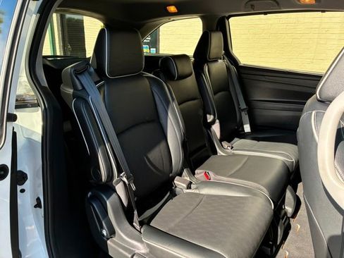 Used 2023 Honda Odyssey Elite image 20
