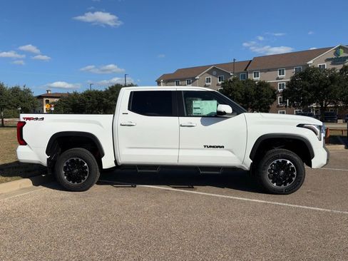 New 2026 Toyota Tundra SR5 image 5