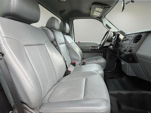 Used 2014 Ford F450 XL w/ Power Equipment Group image 11