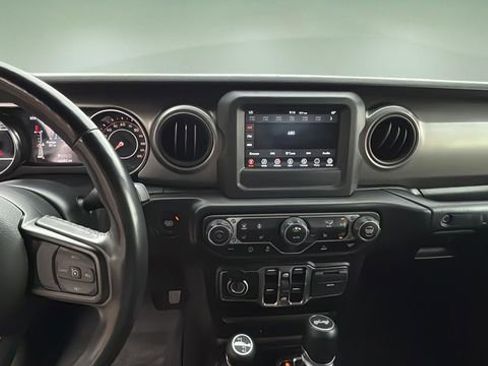 Used 2021 Jeep Wrangler Unlimited Sport AWD/4WD image 11