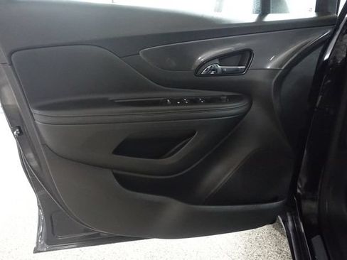 Used 2022 Buick Encore Preferred w/ Safety Package AWD/4WD image 9