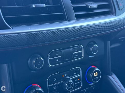 Used 2024 Chevrolet Suburban RST w/ Luxury Package image 23