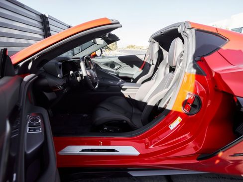 Used 2023 Chevrolet Corvette Z06 RWD image 32