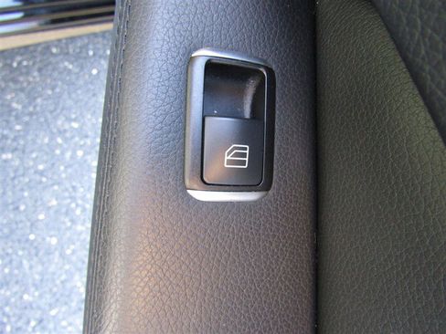 Used 2014 Mercedes-Benz E 350 Sport image 76