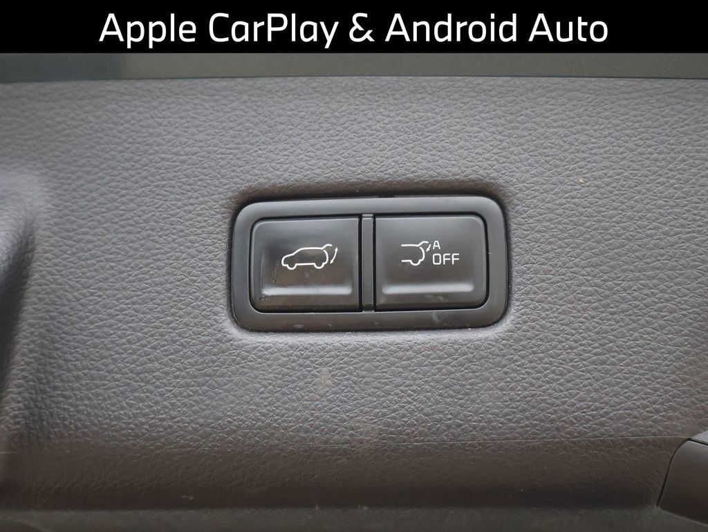 Used 2025 Kia Carnival SX FWD image 18