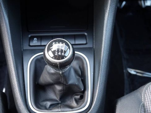 Used 2011 Volkswagen Golf TDI w/ Cold Weather Pkg FWD image 8
