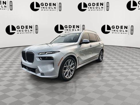 Used 2023 BMW X7 xDrive40i w/ Executive Package AWD/4WD image 4