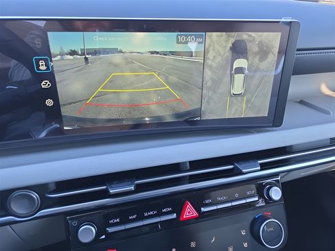 Certified 2025 Hyundai Tucson Limited FWD image 23