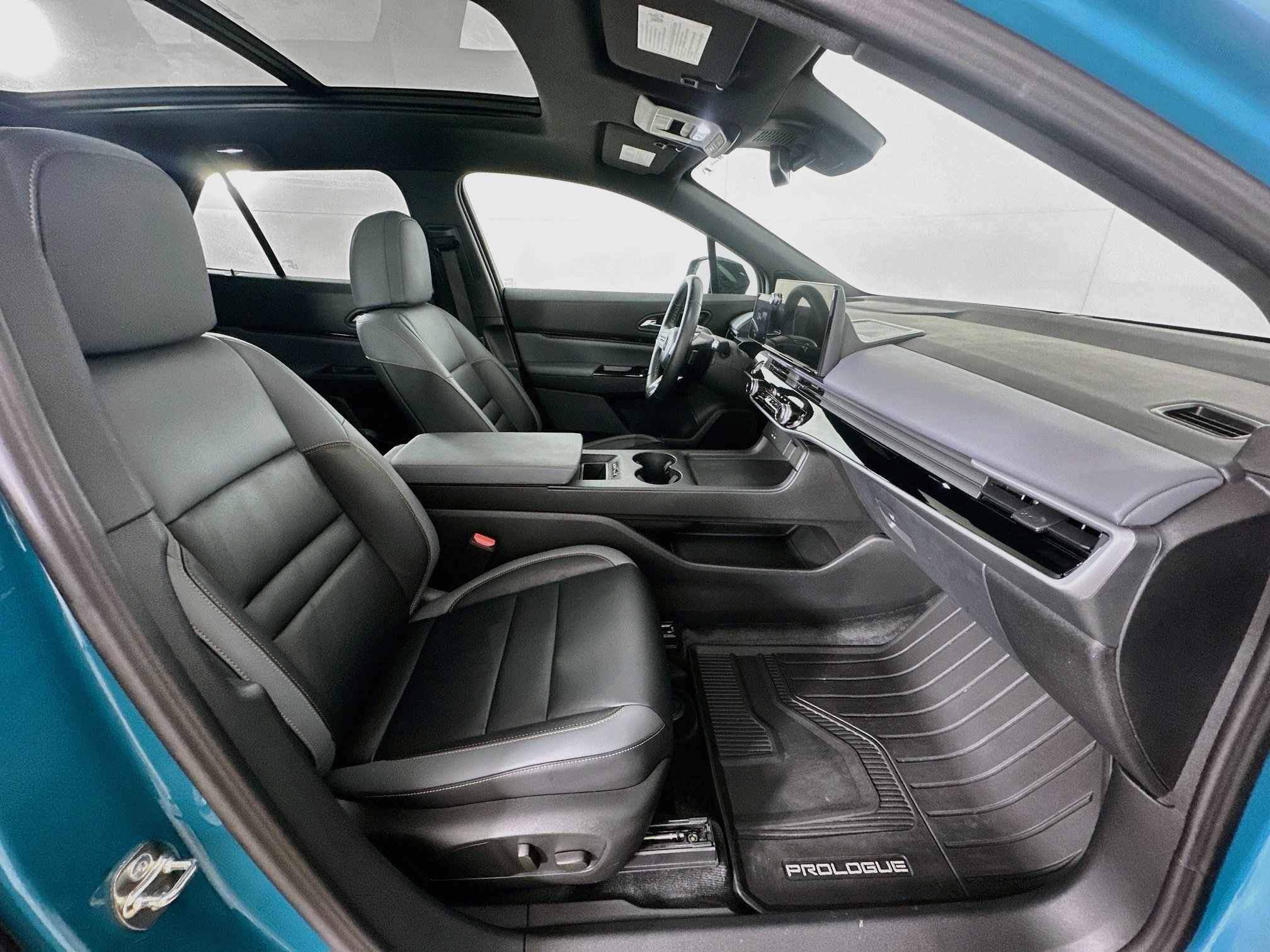 Used 2025 Honda Prologue Touring image 32