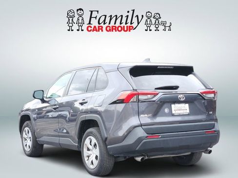 Used 2024 Toyota RAV4 LE FWD image 3