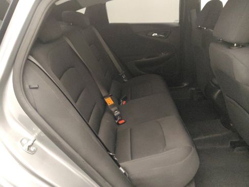Used 2025 Chevrolet Malibu LS FWD image 19