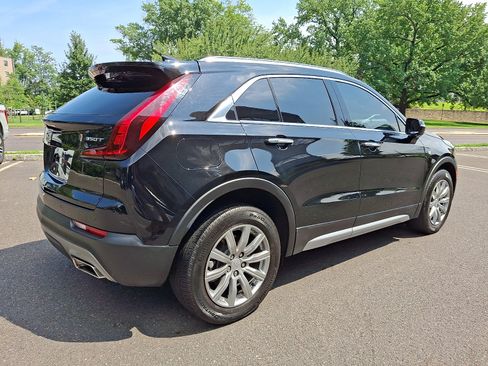 Used 2023 Cadillac XT4 Premium Luxury w/ Technology Package AWD/4WD image 6