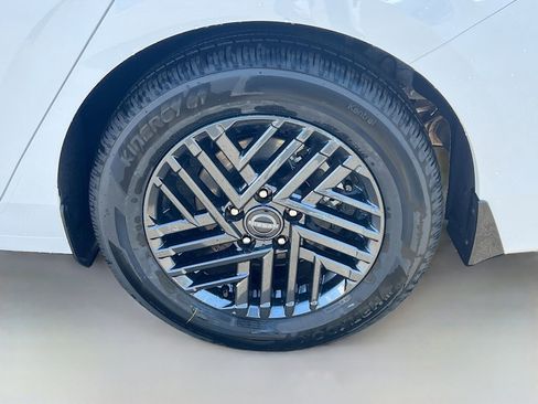 New 2026 Nissan Sentra SV w/ SV Convenience Package FWD image 32