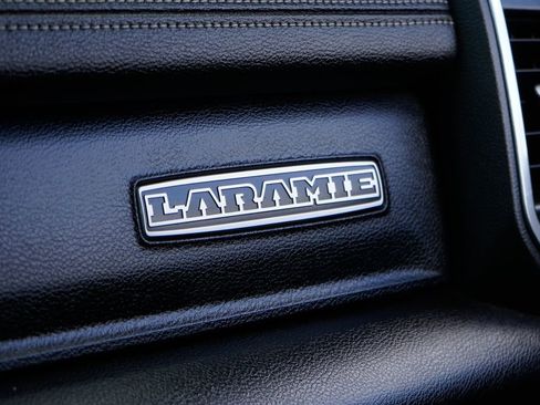 Used 2022 RAM 2500 Laramie w/ Night Edition image 39