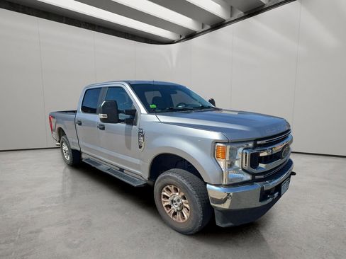 Used 2020 Ford F250 XL w/ STX Appearance Package AWD/4WD image 5