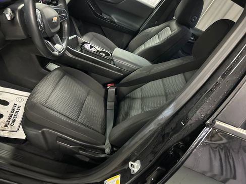 Used 2025 Chevrolet Equinox LT image 11