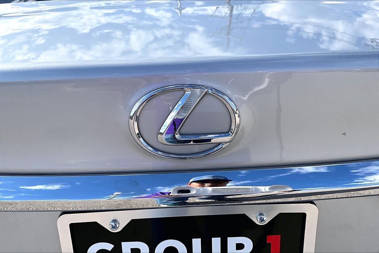 Used 2014 Lexus ES 350 w/ Luxury Package FWD image 31