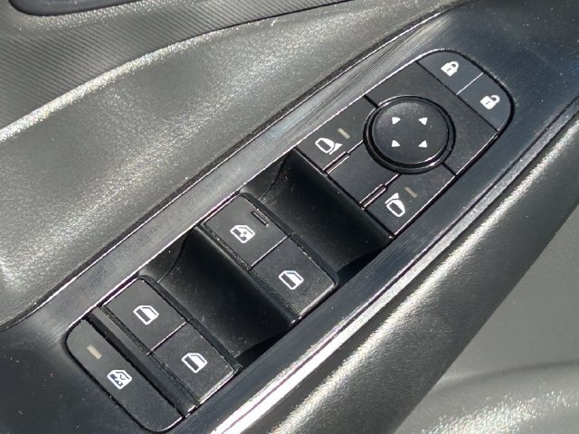 Used 2024 Nissan Rogue S FWD image 26