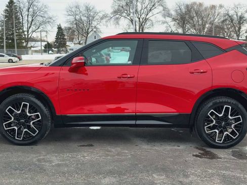 Certified 2023 Chevrolet Blazer RS w/ Driver Confidence II Package image 5