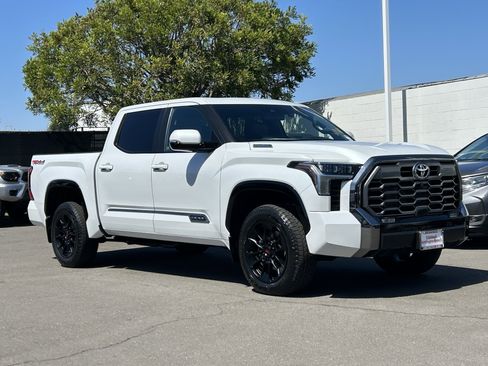 Used 2025 Toyota Tundra Platinum image 2