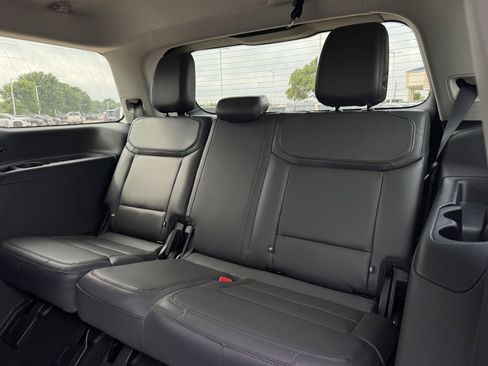 New 2026 Ford Expedition Active RWD image 24