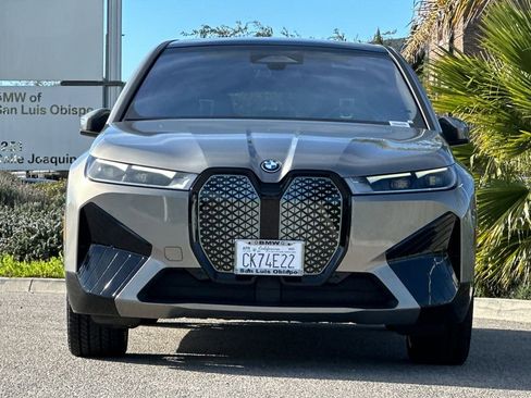 Used 2023 BMW iX xDrive50 w/ Sport Package image 8