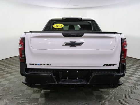 Used 2024 Chevrolet Silverado EV RST image 8