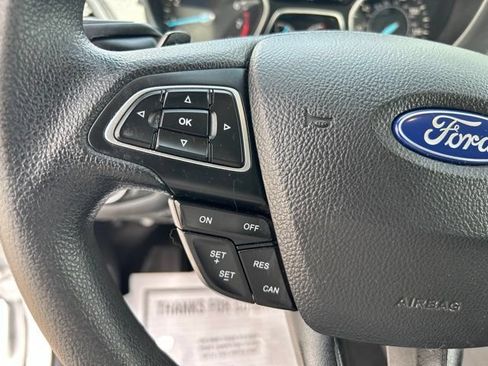 Used 2017 Ford Escape SE w/ Equipment Group 201A AWD/4WD image 15