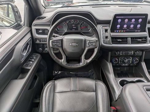 Used 2021 Chevrolet Suburban RST w/ Luxury Package RWD image 18