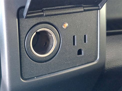 Used 2019 Ford F150 XLT w/ Equipment Group 302A Luxury image 22