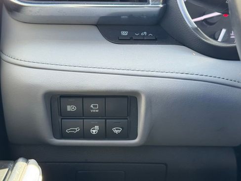 Certified 2022 Toyota Highlander Platinum image 28