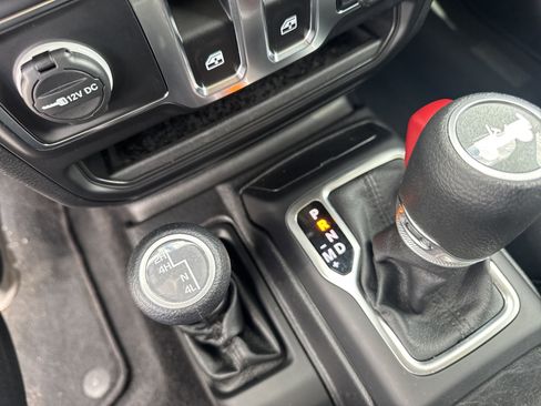 Certified 2021 Jeep Wrangler Sport S image 19