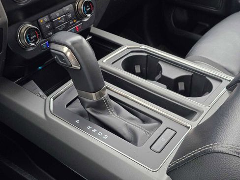 Used 2019 Ford F150 Raptor w/ Equipment Group 802A Luxury AWD/4WD image 34