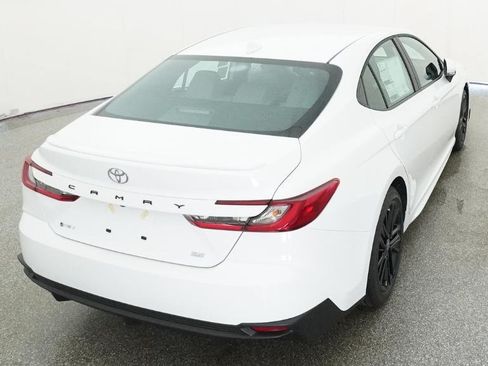 Used 2026 Toyota Camry SE FWD image 44