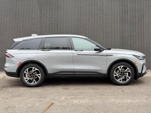 New 2026 Lincoln Nautilus Premier w/ Equipment Group 102A AWD/4WD image 7