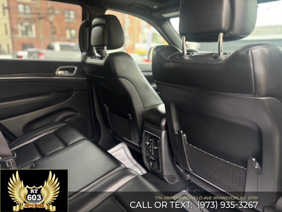Used 2019 Jeep Grand Cherokee Limited w/ Trailer Tow Group IV AWD/4WD image 11