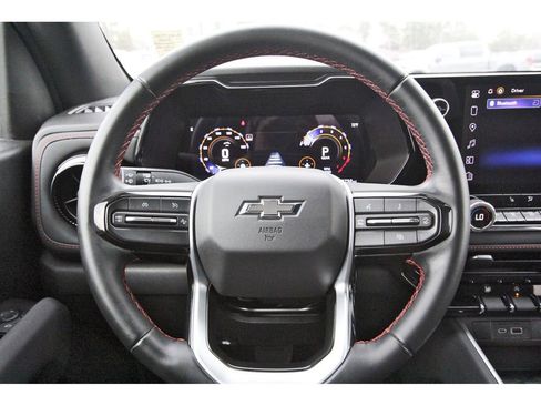 Used 2024 Chevrolet Colorado Z71 w/ Z71 Convenience Package 2 image 14